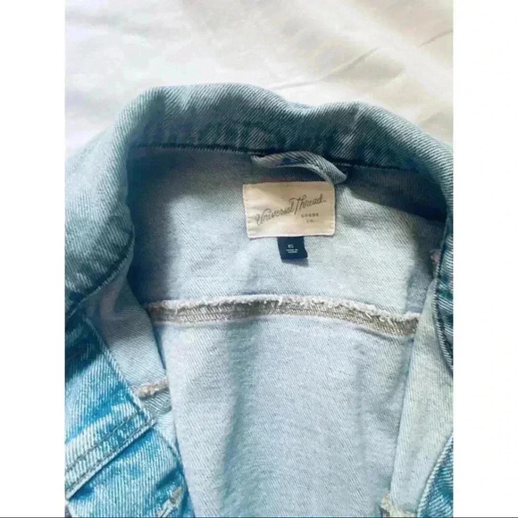 XS Universal Thread Jean Jacket - Picture 2 of 3